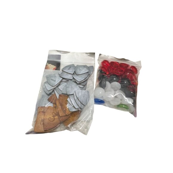 Raise Your Goblets Board Game RARE Limited Ed. GOLD Goblets 100% complete - Picture 9 of 12